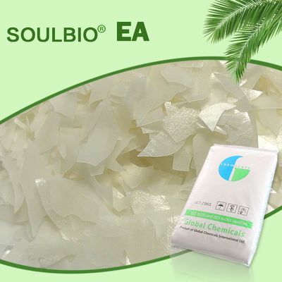 Textile finissant les flocons cationiques auxiliaires d'adoucissant, adoucissant soluble dans l'eau froid de blanchisserie